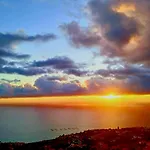 Artist House With View And Shared Kitchen Arco da Calheta