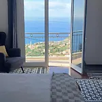 Artist House With View And Shared Kitchen Vendégház Arco da Calheta