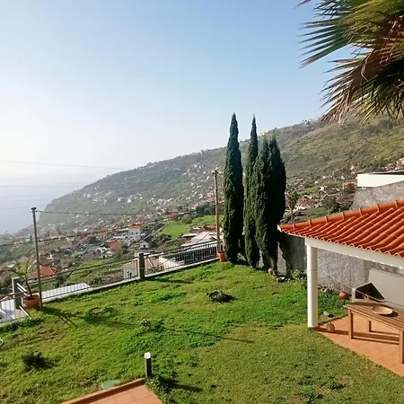The Artist House * Arco da Calheta (Madeira)
